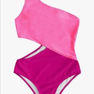 Cupsh Swimsuit Cutout One piece
